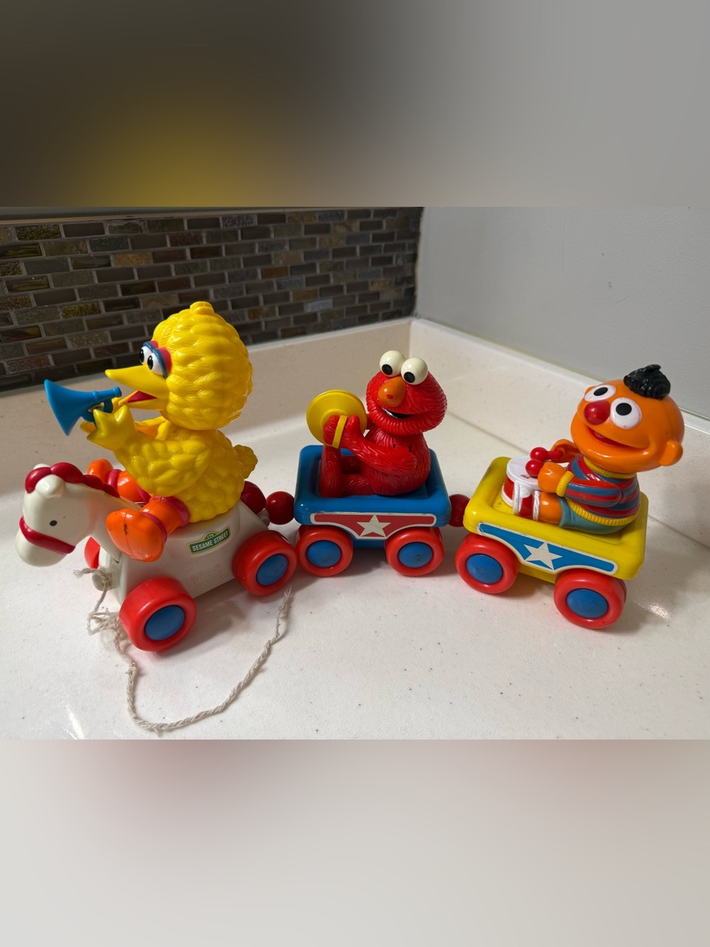 VINTAGE Sesame Street Elmo and Friends Pull-Along Train Toy - Red, Blue, Yellow